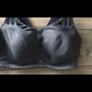 Livi Activewear High impact Sports Bra